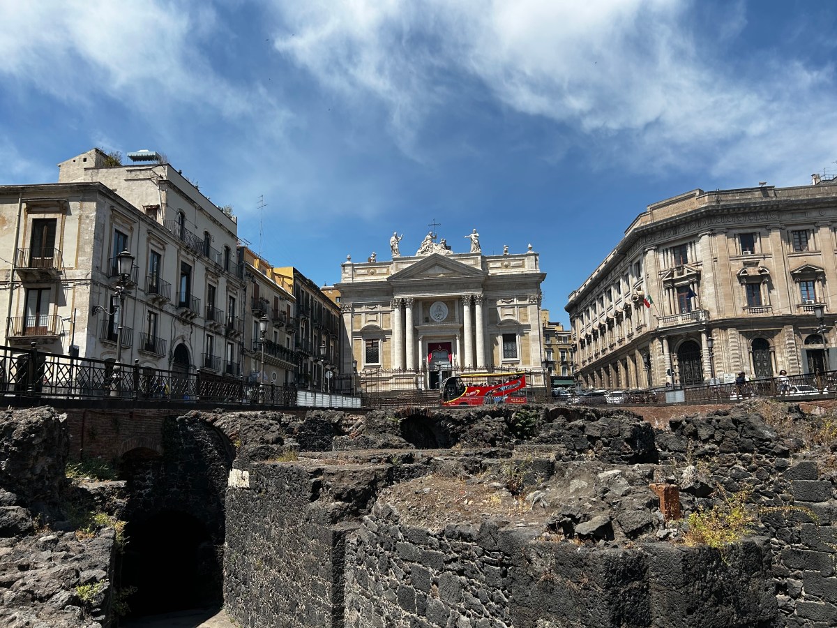 Catania: Un Viaggio tra Archeologia e Bellezze&nbsp;Storiche